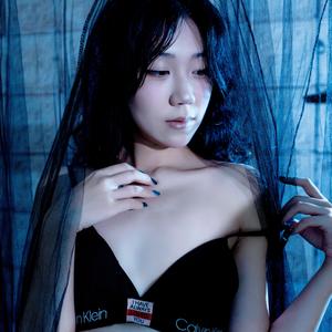 公奥婷